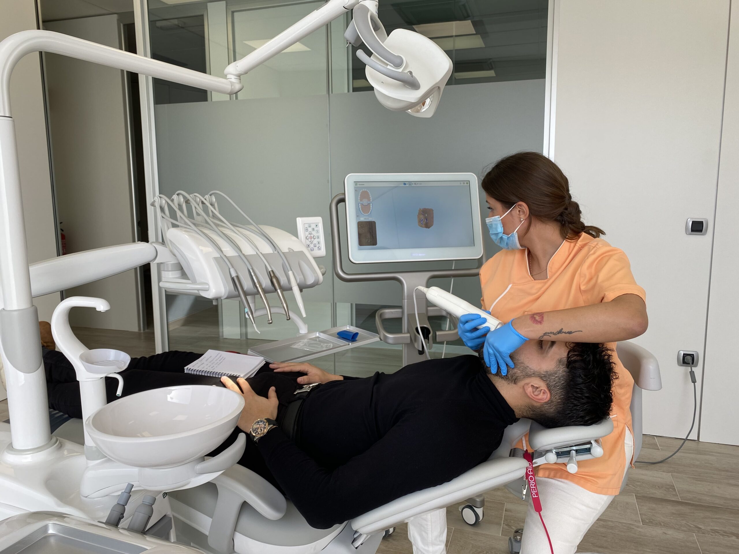 clínica dental en benidorm