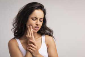 dolor al masticar en benidorm